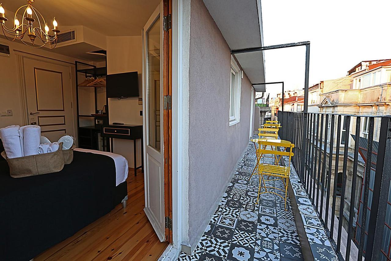 Istanbul Taksim Istiklal Street Kamil Hotel - Historical ภายนอก รูปภาพ