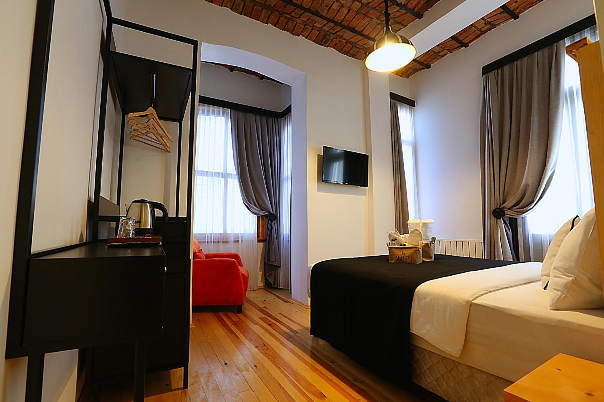 Istanbul Taksim Istiklal Street Kamil Hotel - Historical ห้อง รูปภาพ