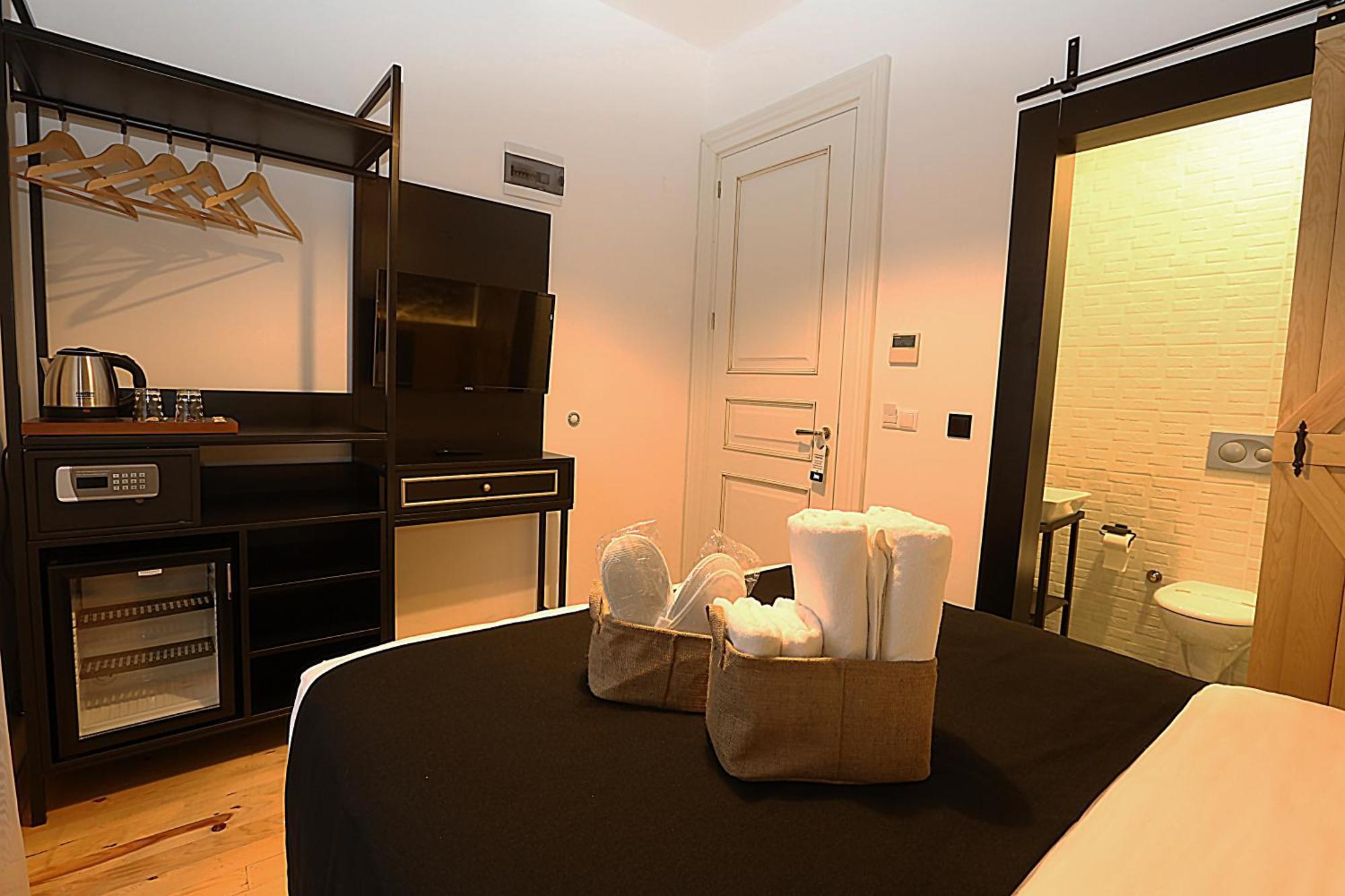 Istanbul Taksim Istiklal Street Kamil Hotel - Historical ห้อง รูปภาพ