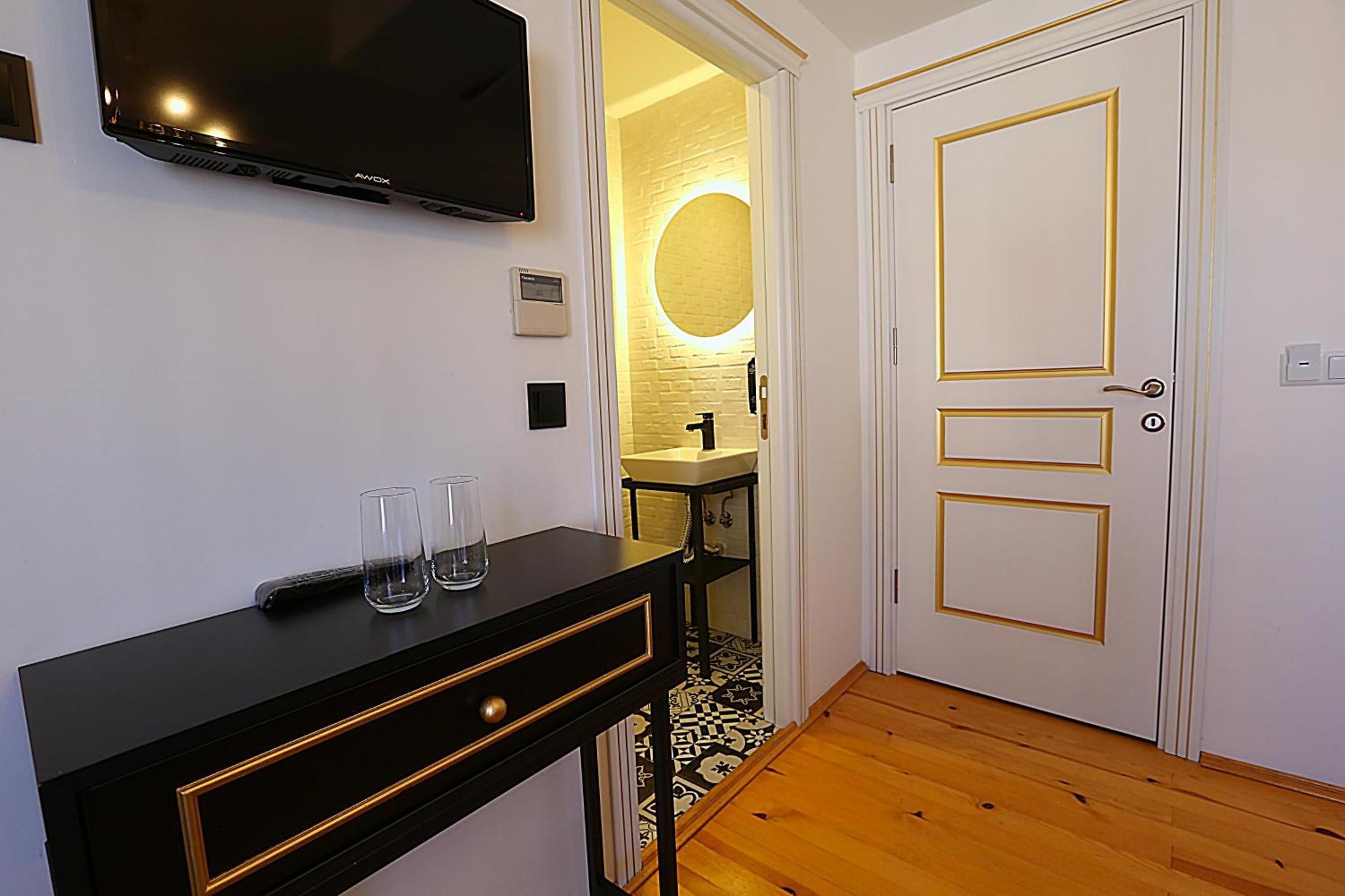 Istanbul Taksim Istiklal Street Kamil Hotel - Historical ห้อง รูปภาพ