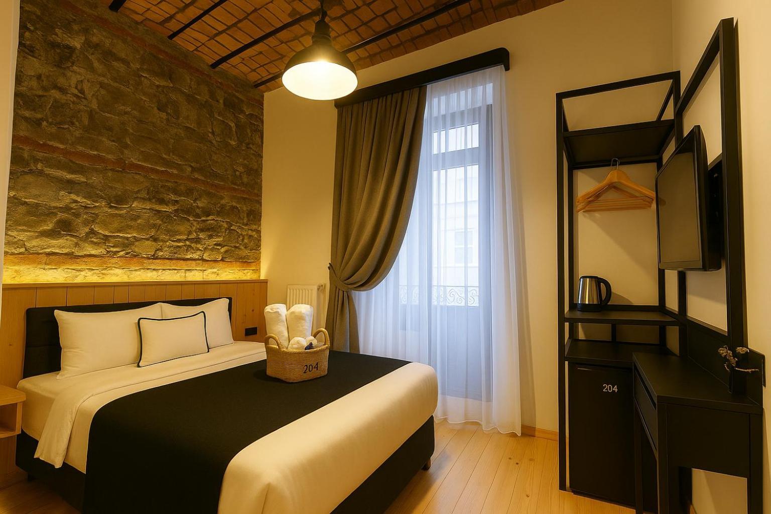 Istanbul Taksim Istiklal Street Kamil Hotel - Historical ภายนอก รูปภาพ